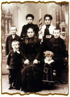Familie Anna Knossalla 1906 in Schweidnitz
